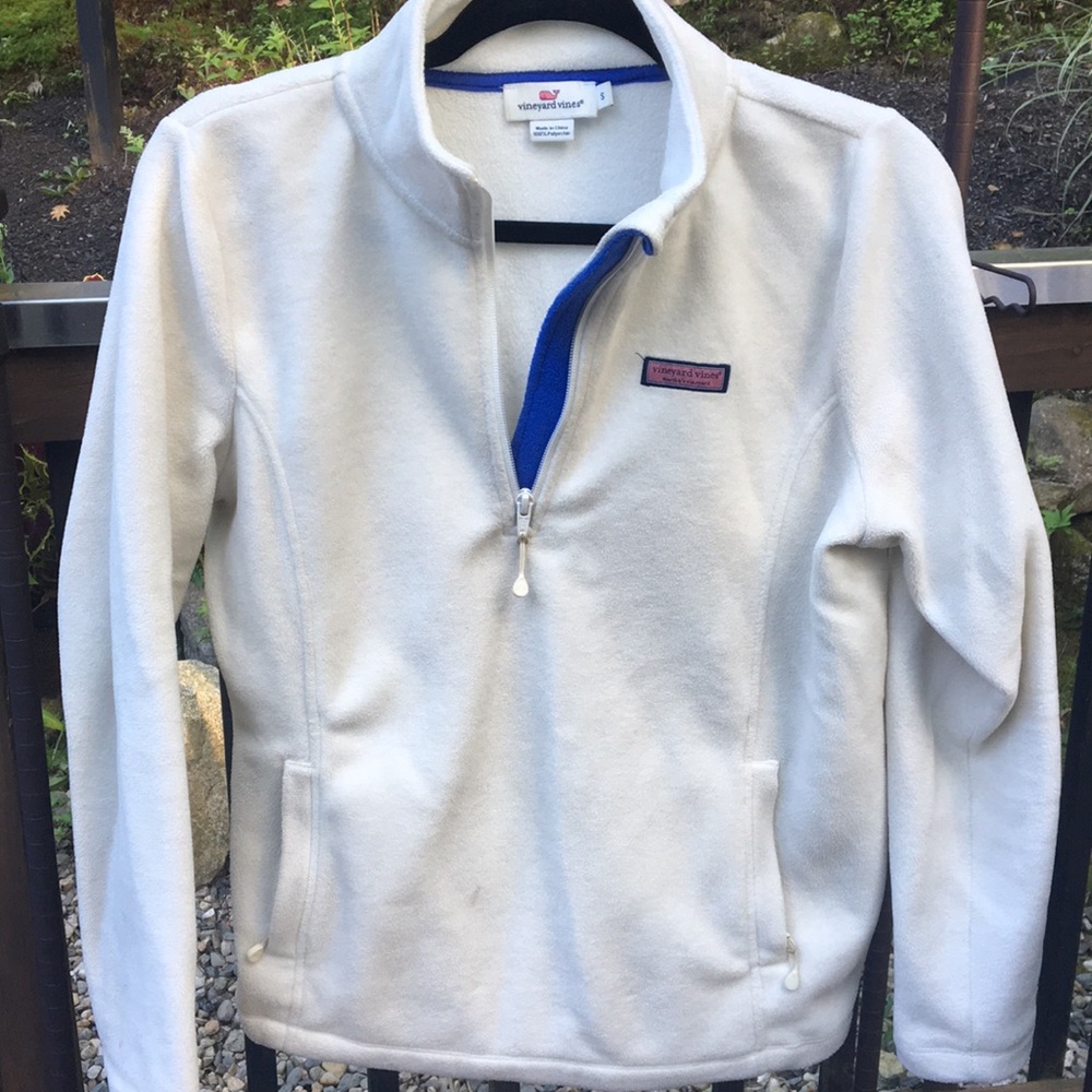 White pullover fleece from Vineyard Vines